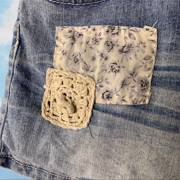 S.O.- Denim Shorts w/Patches size 15 - Picture 6 of 12